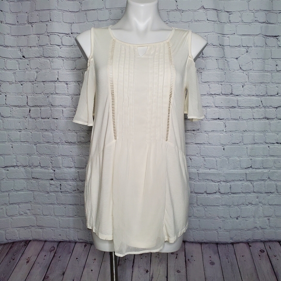 A.Moon Cold Shoulder Sheer Sleeve Cream Top Size S - Picture 4 of 9